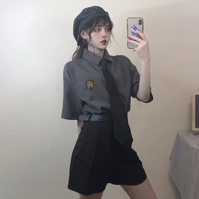 セーラー服 学園風エンブレム付き半袖制服シャツ