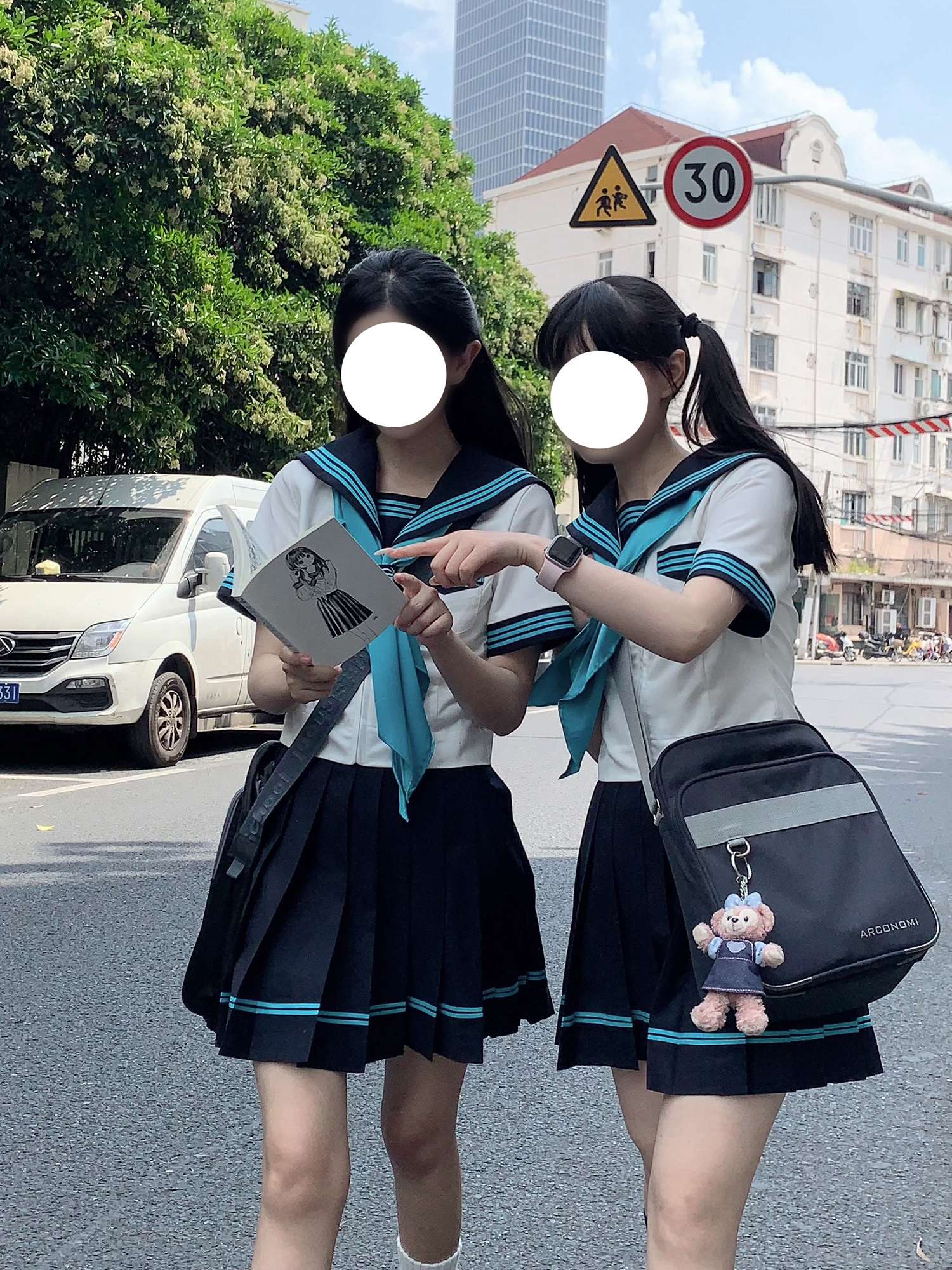モダンセーラー制服 ターコイズブルー