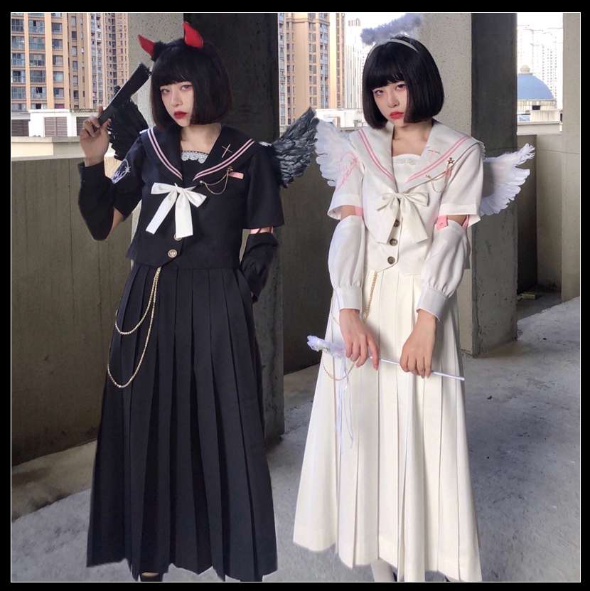 セーラー服  天使と悪魔のコントラスト セーラーワンピース