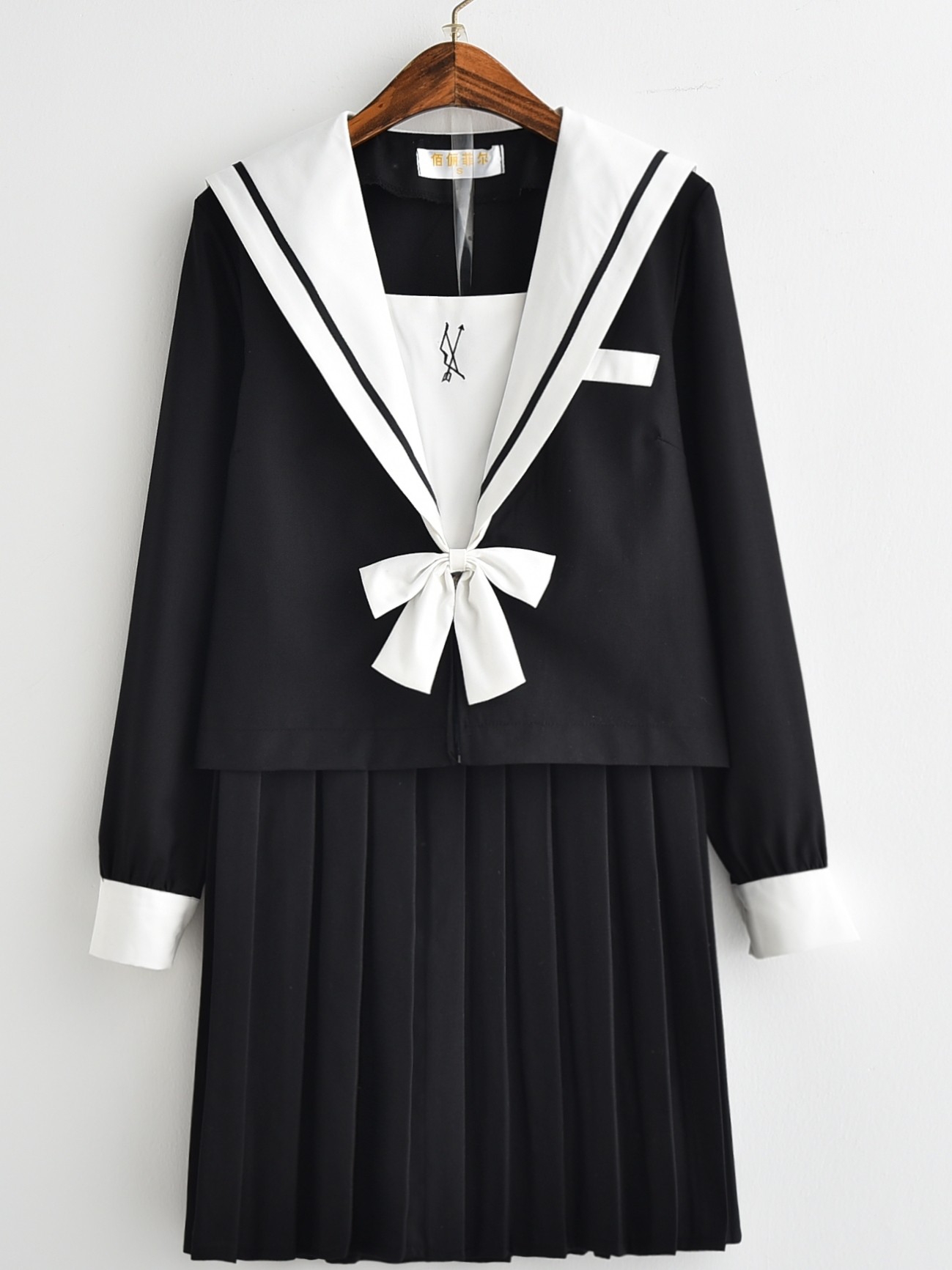 セーラー服 クラシック風リボン付きセーラーブラウス