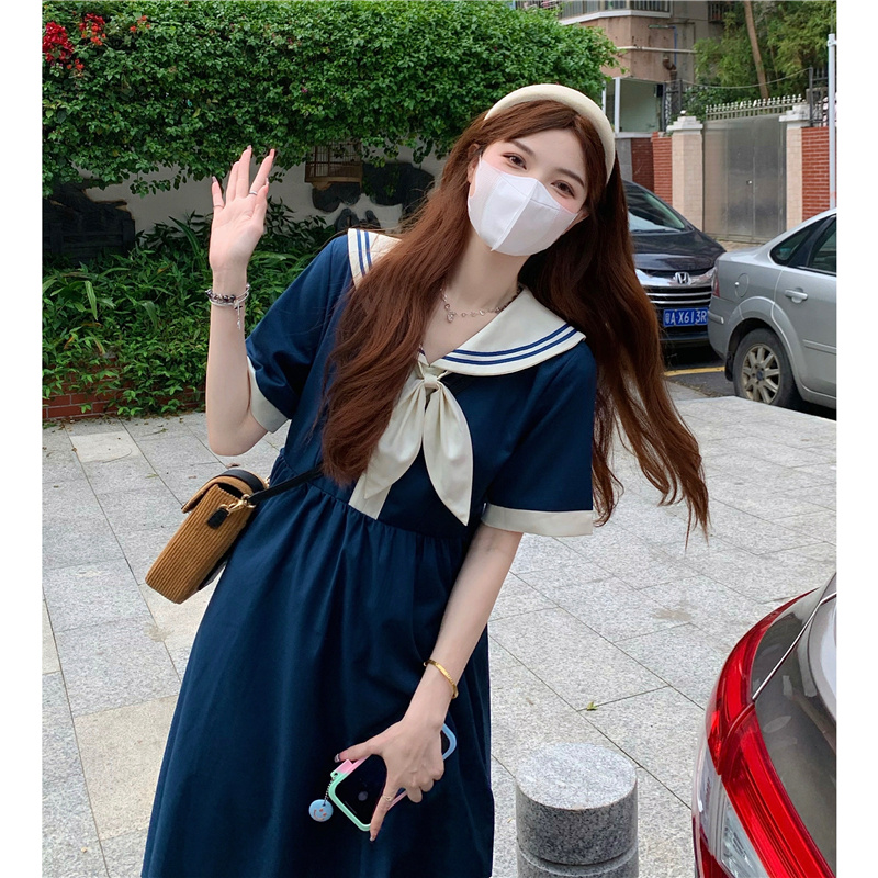 セーラー服 クラシック襟付き半袖セーラーワンピース