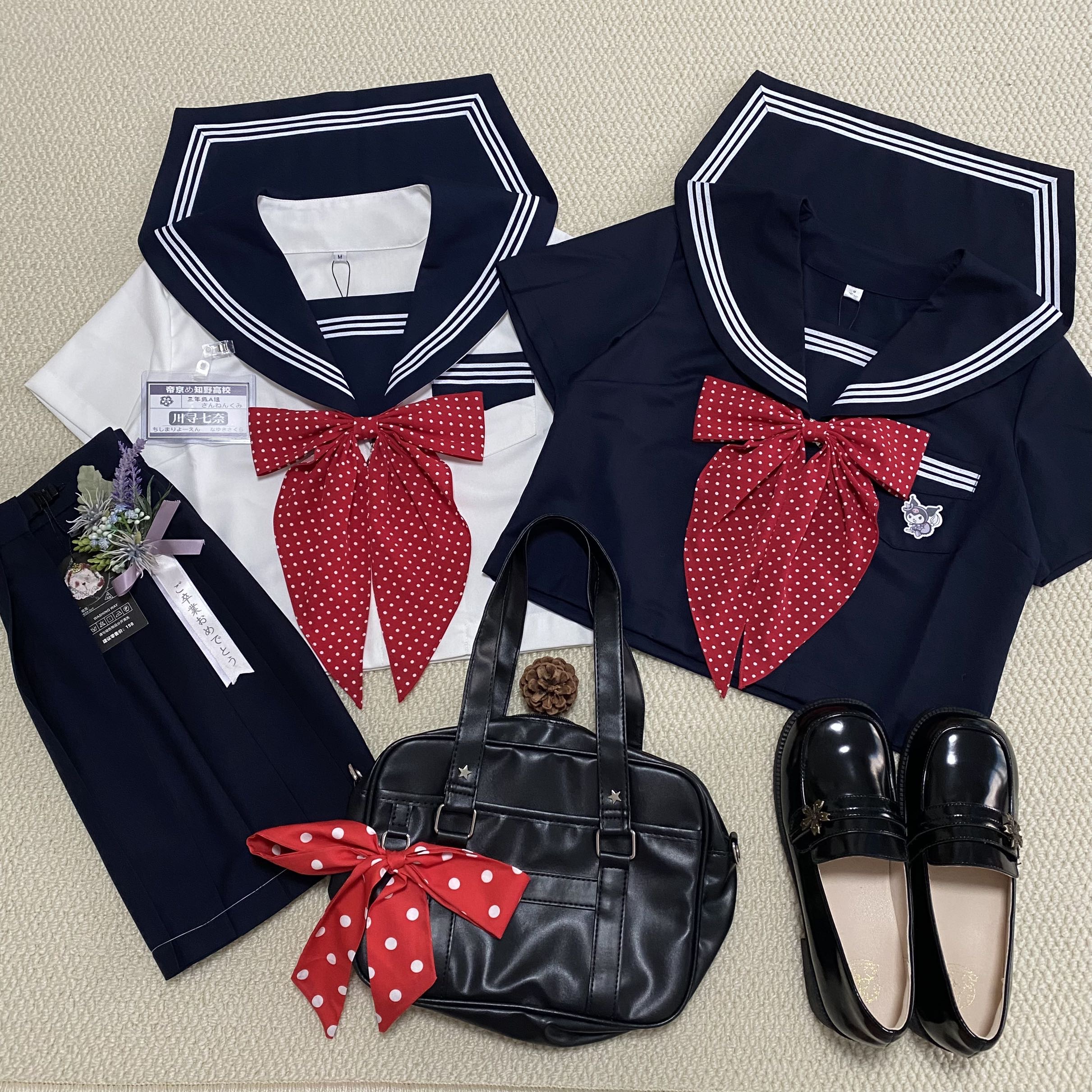  セーラー服 清楚感あふれる正統派セーラートップス