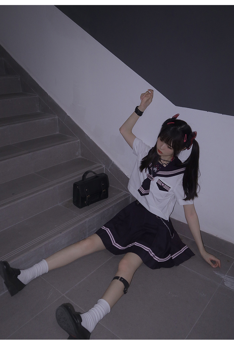 https://fulmo-img-server.com/fairysailor/e15fbaaf-77bb-4fd7-a2ac-c7c8a124b3a0.jpg