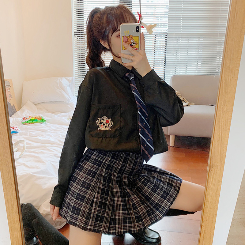 セーラー服 学院風エンブレム付き長袖セーラーブラウス