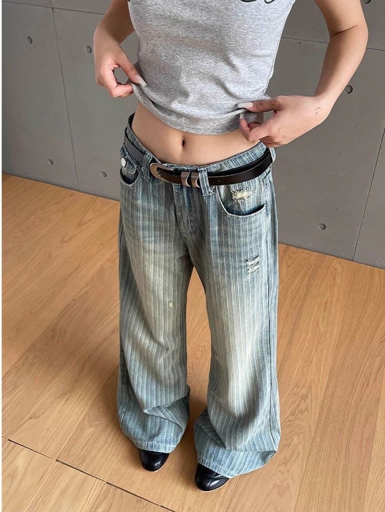 フレアパンツ 縦縞が特徴的なワイドフレアデニム