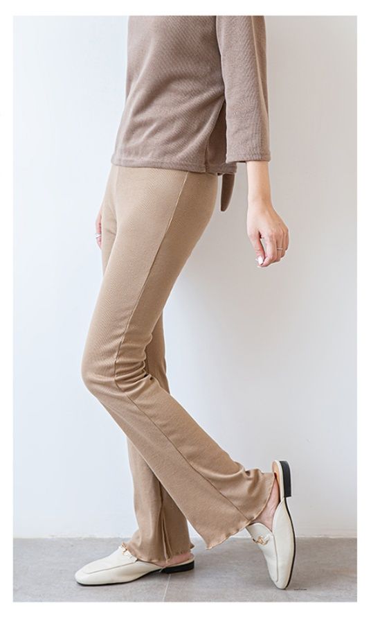フレアパンツ しなやかリブ編みフレアパンツ