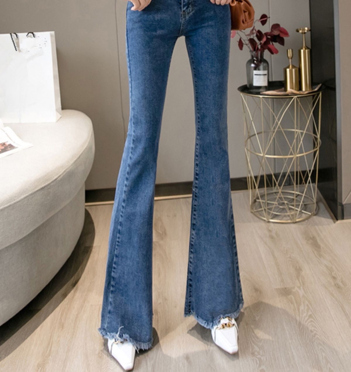 フレアパンツ 美脚際立つ裾フリンジフレアデニム