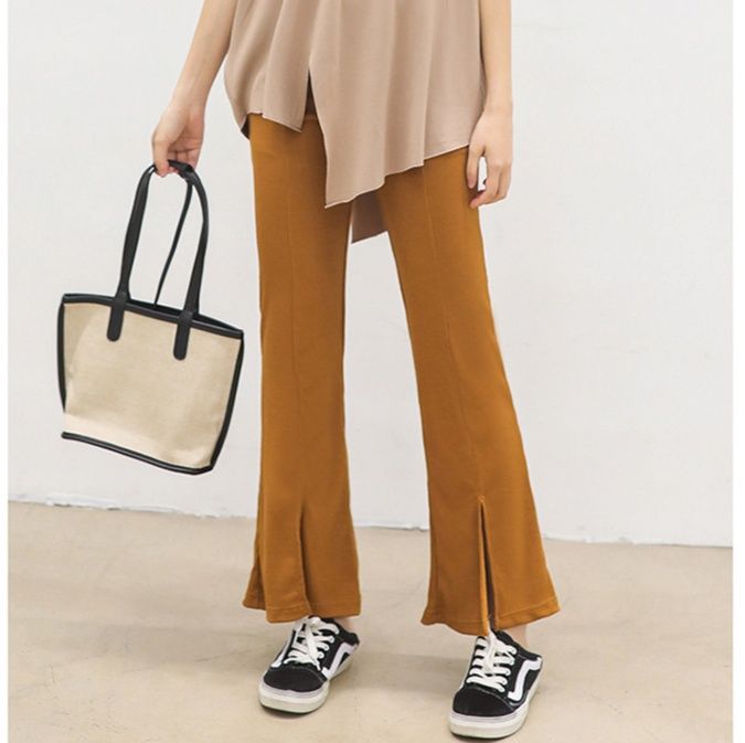 フレアパンツ 裾スリット入りリブフレアパンツ
