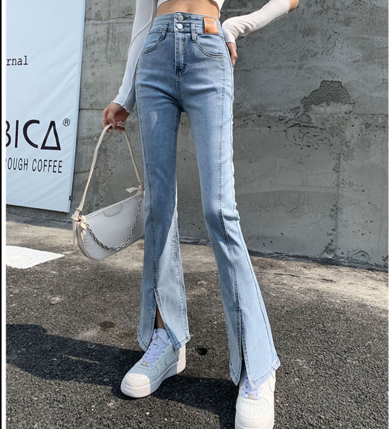 フレアパンツ スリット入り美脚フレアデニム