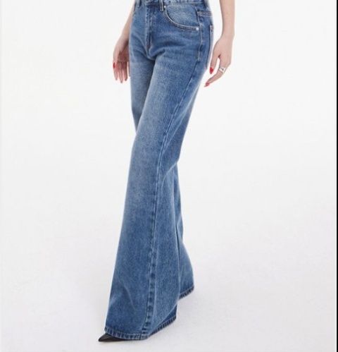 フレアパンツ 美脚強調ドラマティックフレアデニム