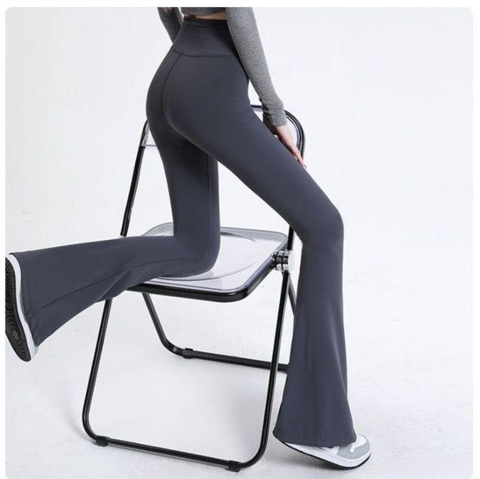 フレアパンツ すっきりシルエットフレアレギンス