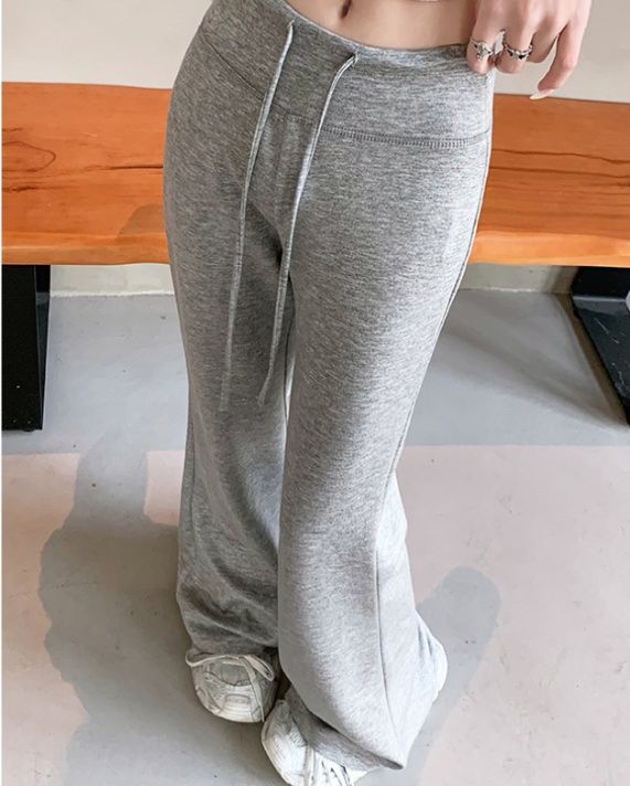 フレアパンツ 優雅なゆったりフレアスウェット