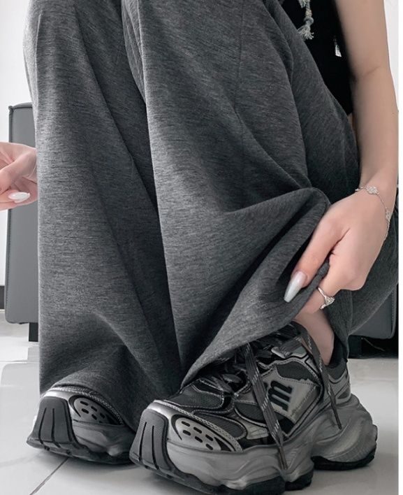 フレアパンツ 優雅なゆったりフレアスウェット