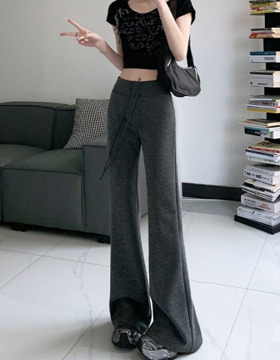 フレアパンツ 優雅なゆったりフレアスウェット