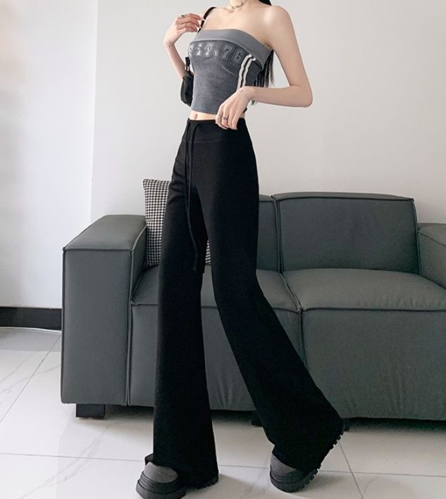 フレアパンツ 優雅なゆったりフレアスウェット