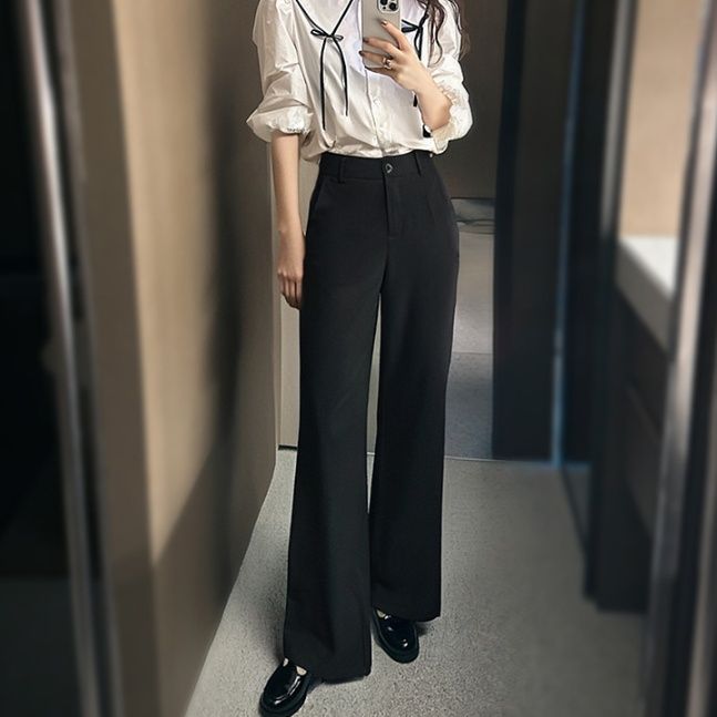 フレアパンツ 優雅なシルエットフレアスラックス
