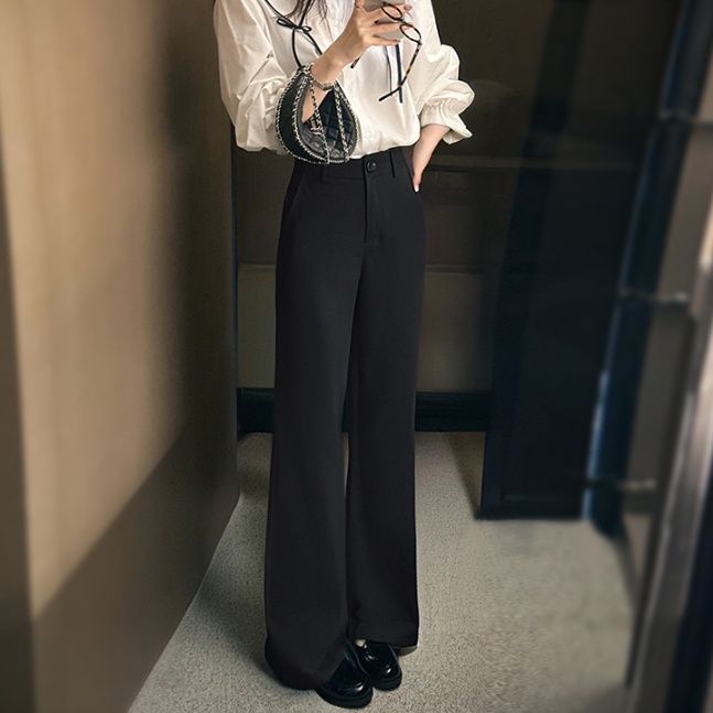 フレアパンツ 優雅なシルエットフレアスラックス
