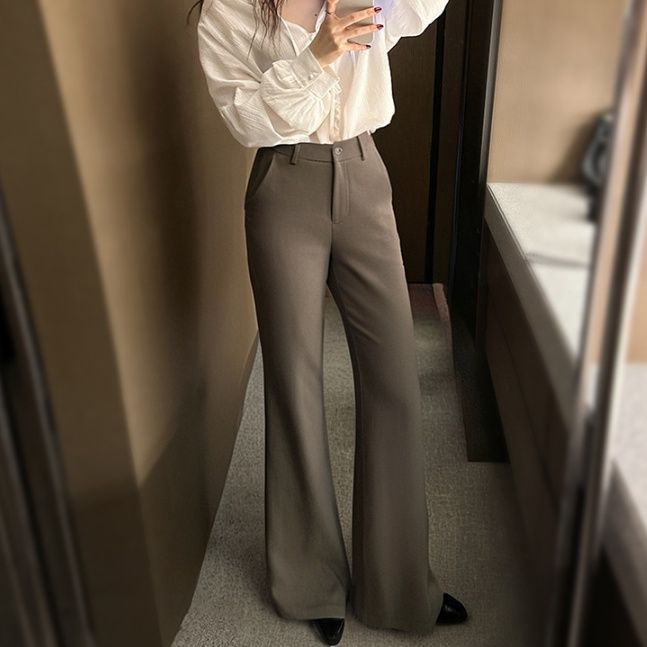 フレアパンツ 優雅なシルエットフレアスラックス