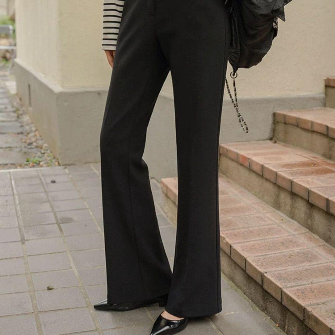 フレアパンツ 美シルエットフレアスラックス