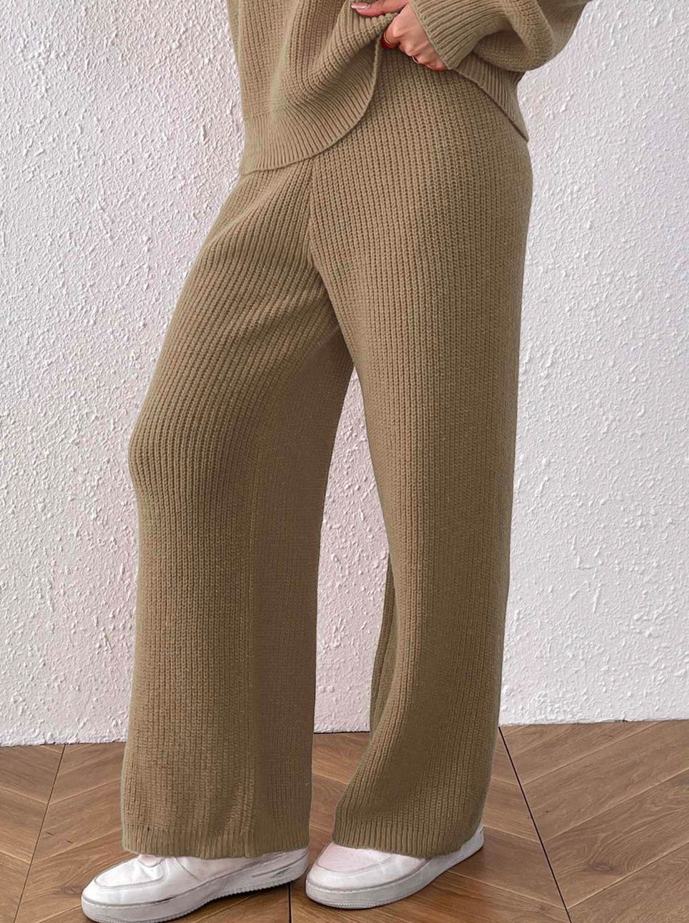 フレアパンツ 贅沢な編み目のフレアリブパンツ