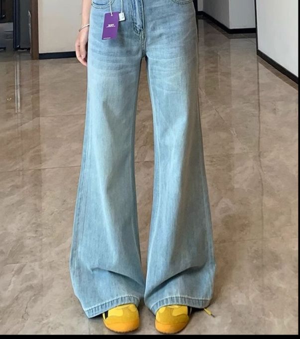 フレアパンツ 流れるような裾広がりデニム