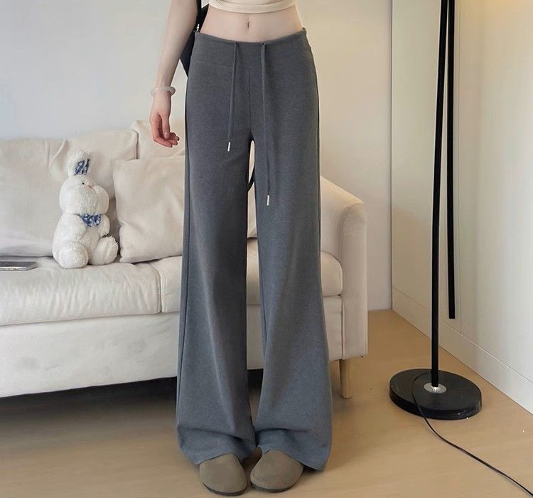 フレアパンツ 優雅なゆったりフレアスウェット