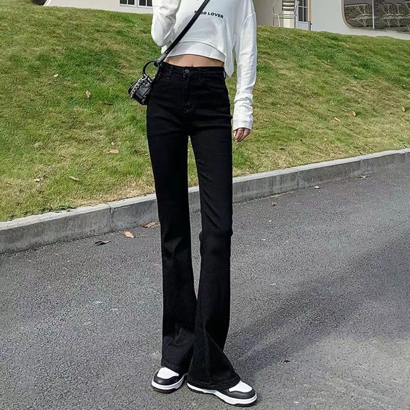 フレアパンツ 美脚魅せるフレアデニム