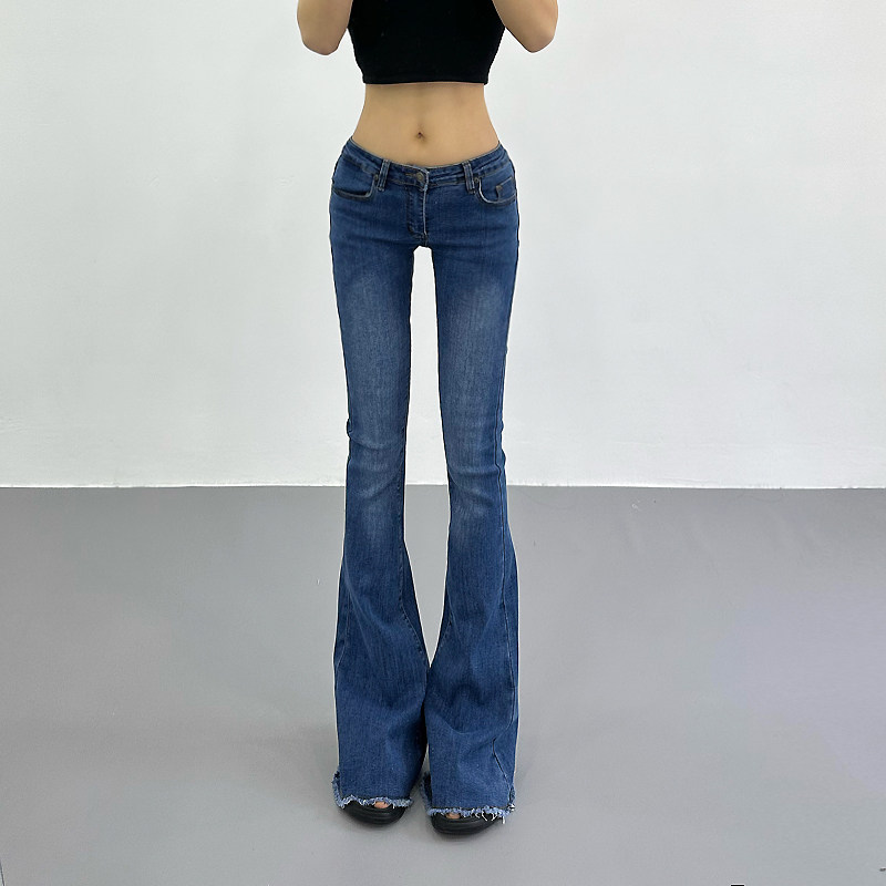 フレアパンツ 裾切りっぱなし加工ローライズフレアデニムパンツ