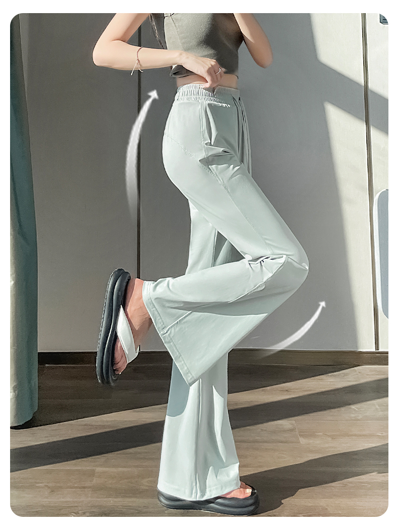 フレアパンツ やわらか素材のリラックスフレアパンツ