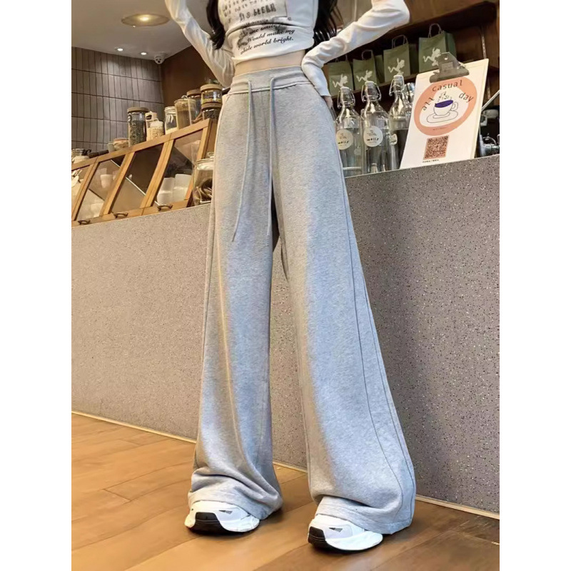 フレアパンツ 裾広がりスウェット素材のゆったりフレアパンツ