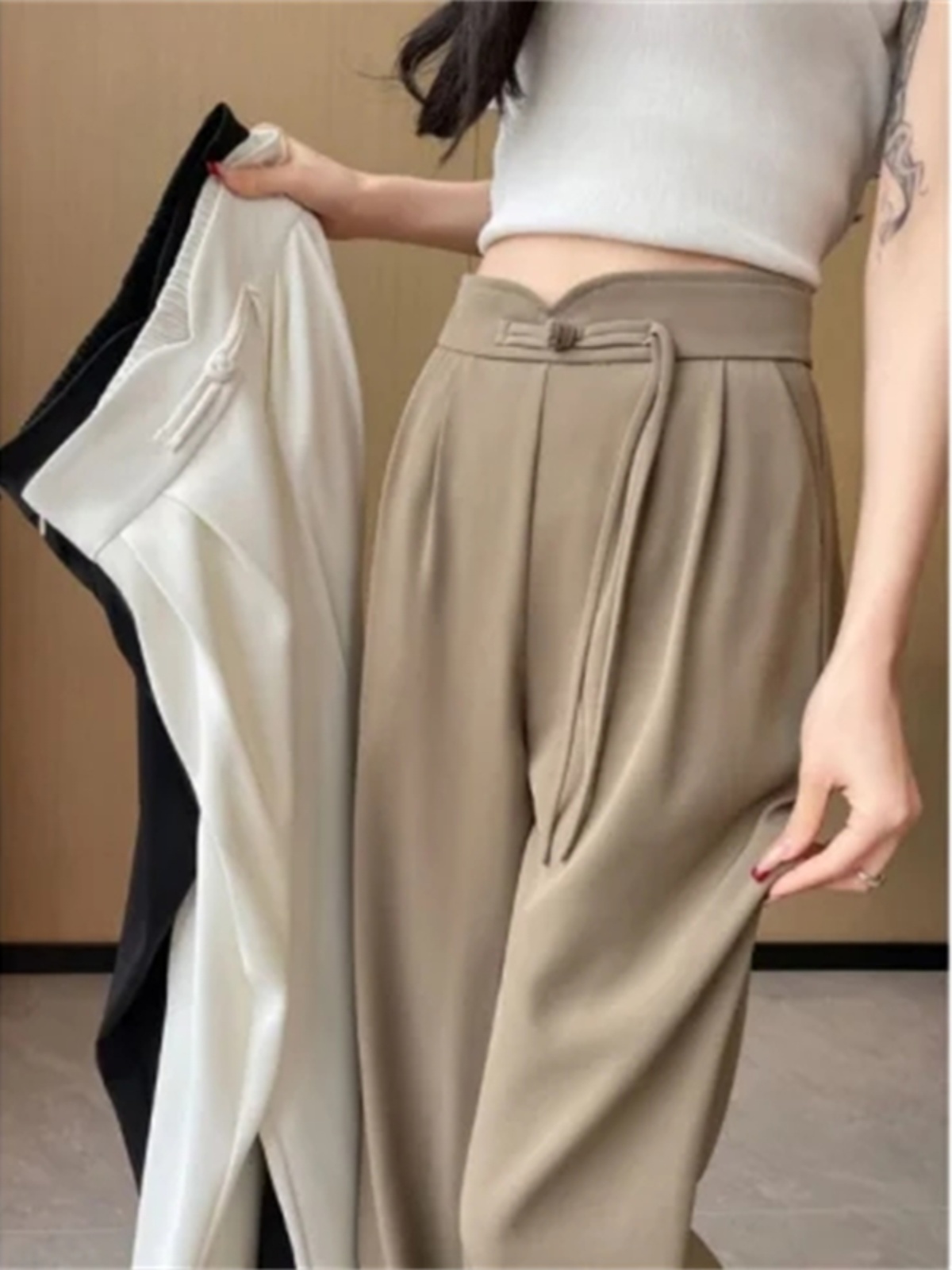 フレアパンツ 優雅なドレープフレアスラックス