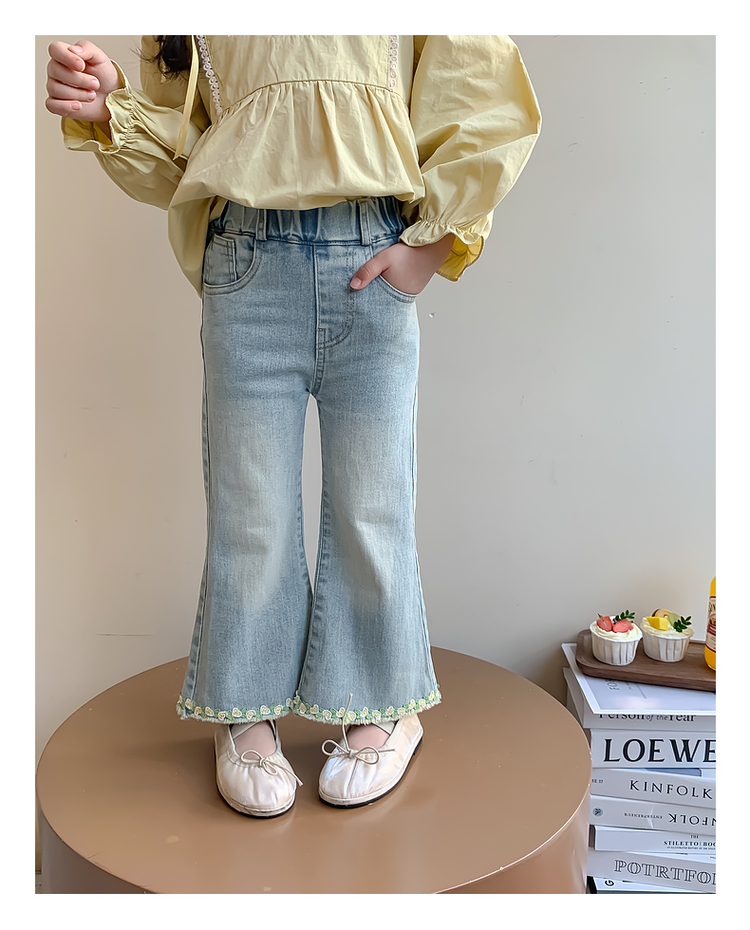 フレアパンツ レース縁取りフレアデニムパンツ