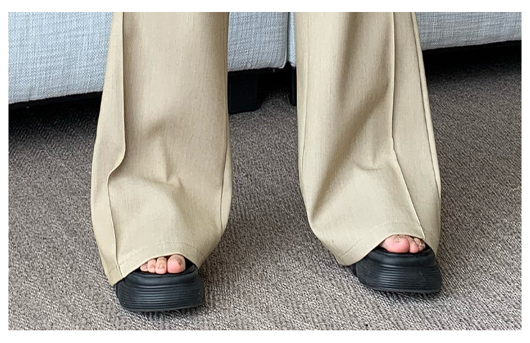 フレアパンツ 優雅なシルエットフレアパンツ