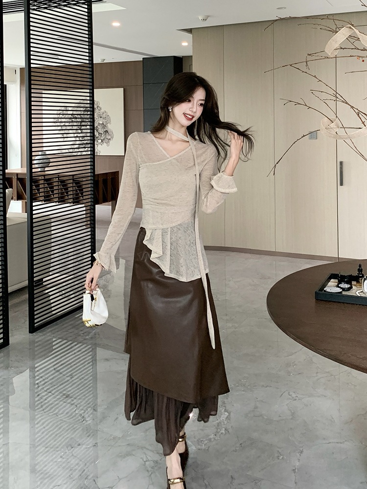 フレアスカート レイヤード風プリーツ切替合成皮革フレアスカート