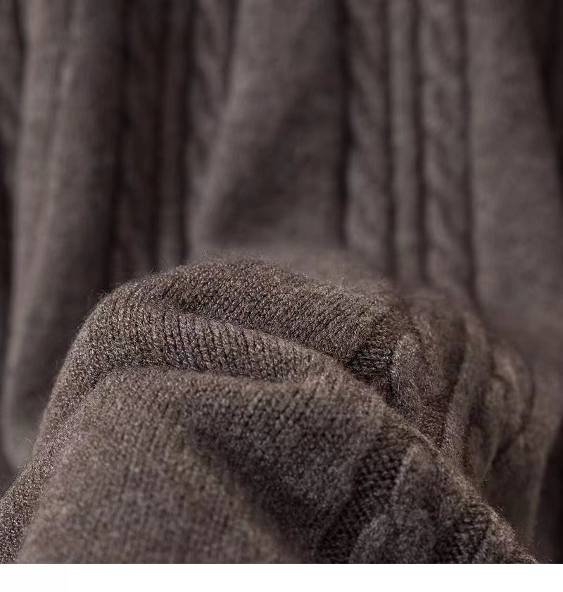 フレアスカート 縄編み模様のニットフレアスカート