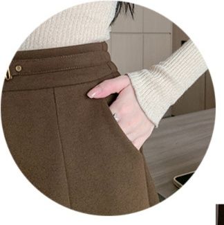 フレアスカート 金具ベルト付きエレガントフレアスカート