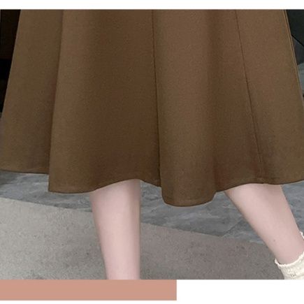 フレアスカート 金具ベルト付きエレガントフレアスカート