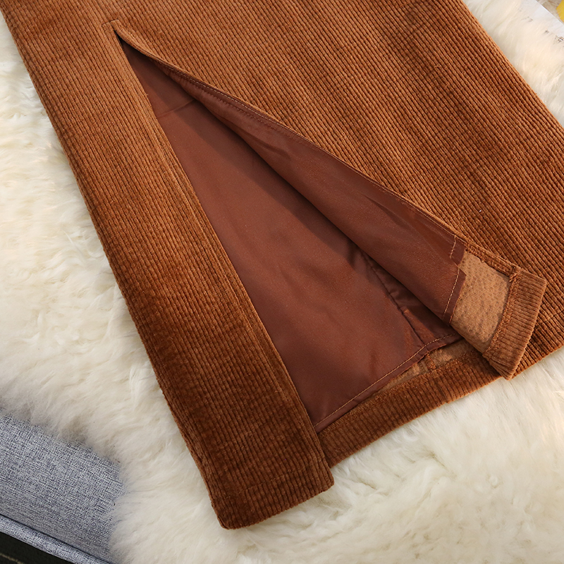 ベルト付きコーデュロイ　スリットフレアスカート