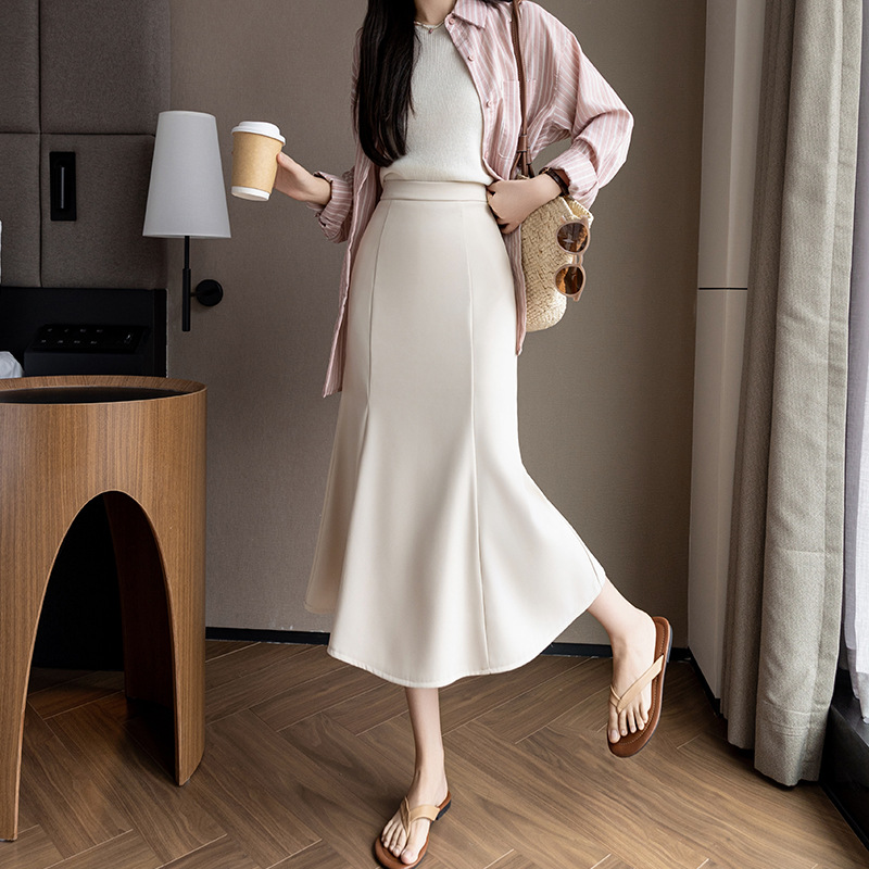 フレアスカート 裾広がりシルエット美脚見せフレアスカート