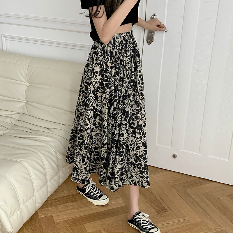 フレアスカート 花柄ボタニカルフレアスカート