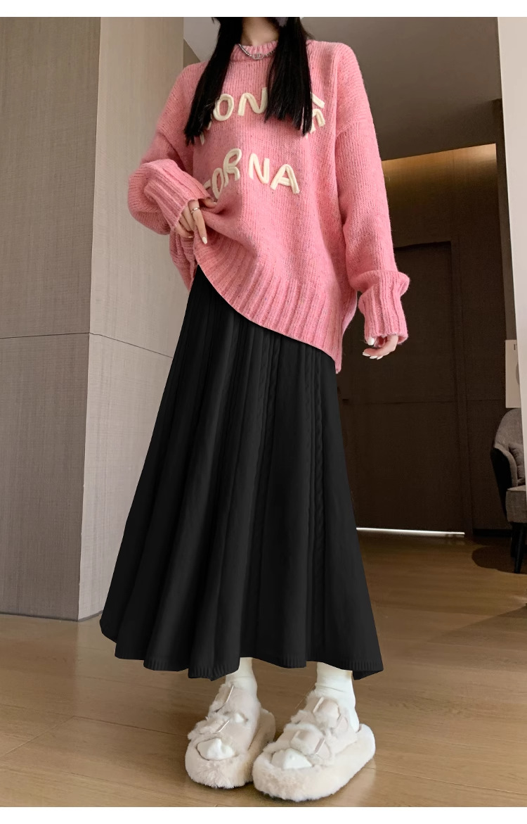 フレアスカート 立体編み模様の上品ニットフレアスカート