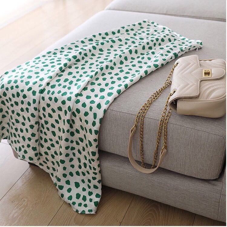 フレアスカート 水玉模様のエレガント裾広がりスカート