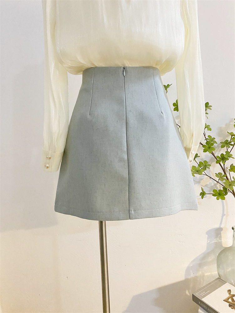 アシンメトリーデザインフレアスカート