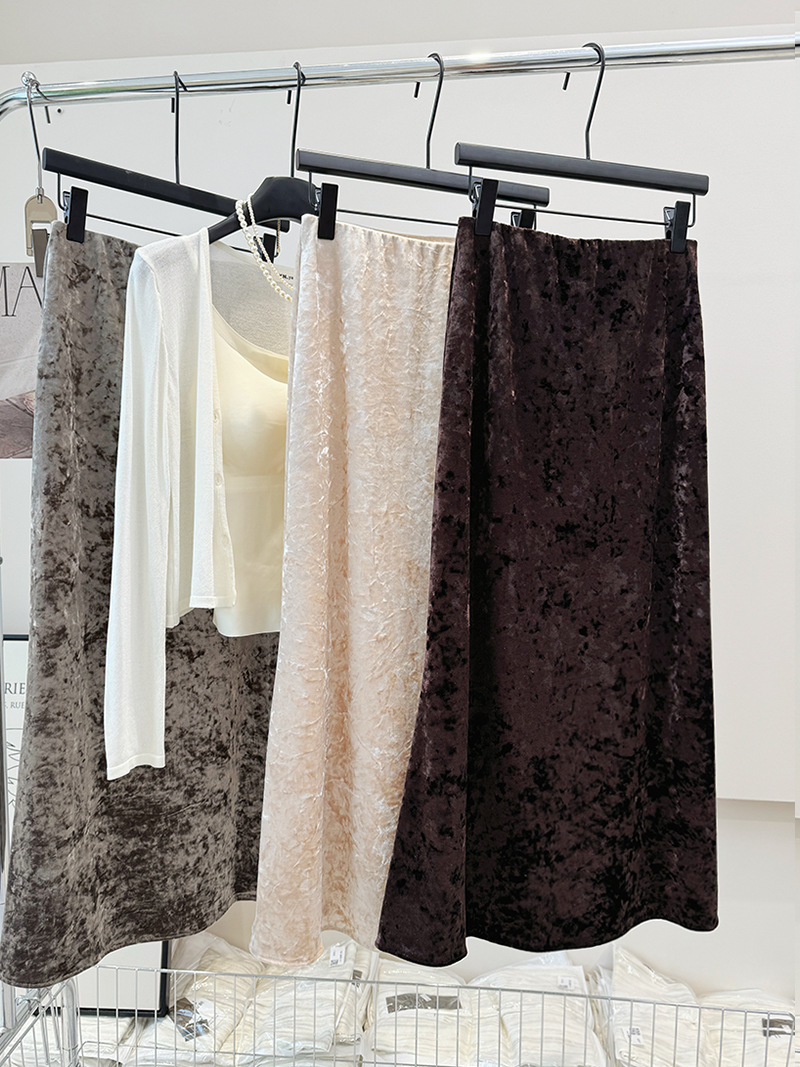 秋冬新作 ベロア ひざ丈 フレアスカート 体型カバー 女性用