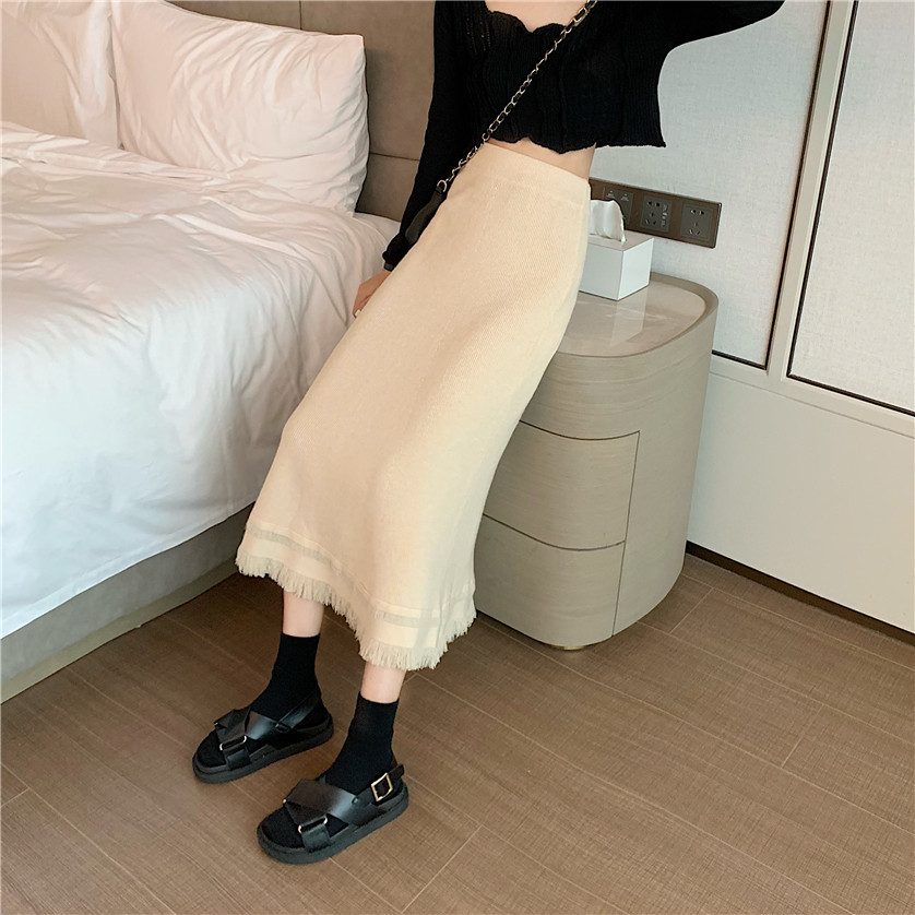 フレアスカート 裾フリンジ付きニットフレアスカート