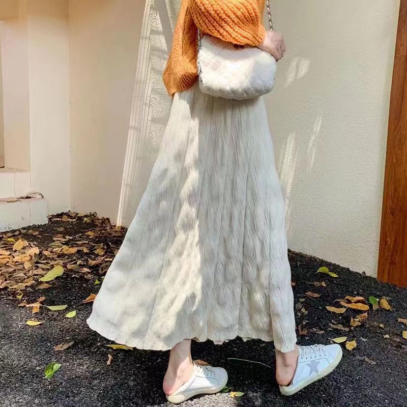 女性用プリーツニットマキシ丈フレアスカート