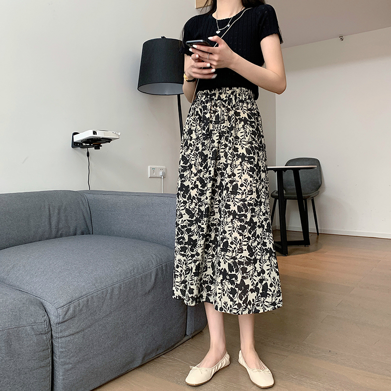フレアスカート 花柄ボタニカルフレアスカート