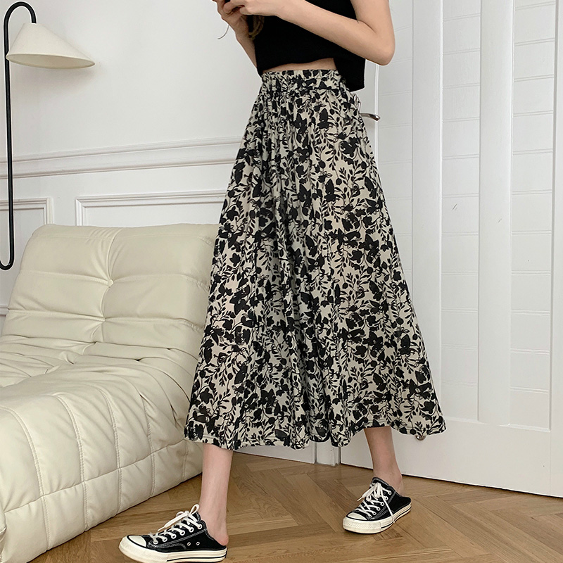 フレアスカート 花柄ボタニカルフレアスカート