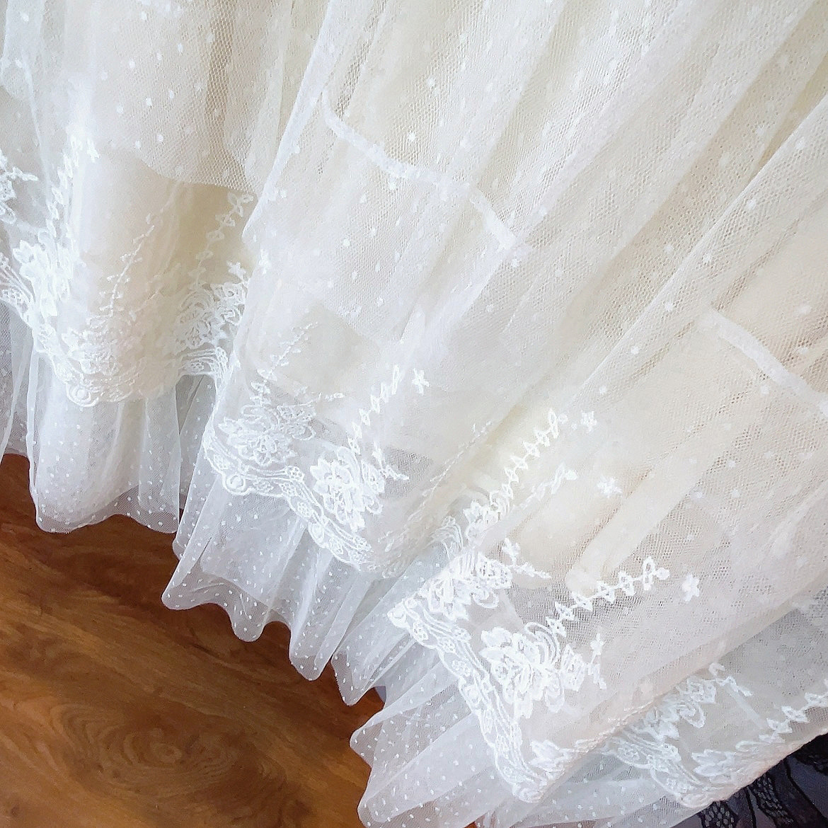 フレアスカート 繊細刺繍レース三段ティアードチュールフレアスカート