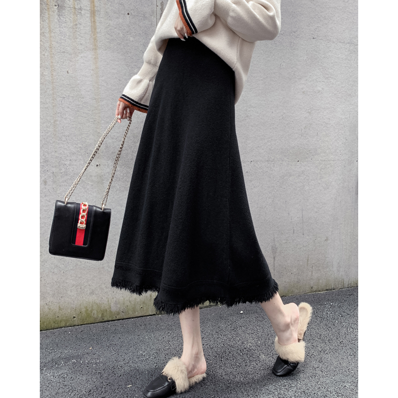 フレアスカート 裾フリンジ編み込みニットフレアスカート